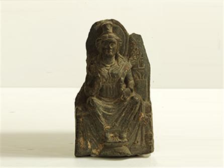  石雕丰收女神像（公元2-4世纪犍陀罗）